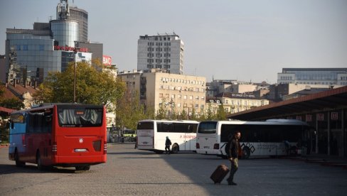 BAS OD SEPTEMBRA PRIMA SVE KARTICE: Osim gotovinom i dinom, na Beogradskoj autobuskoj stanici