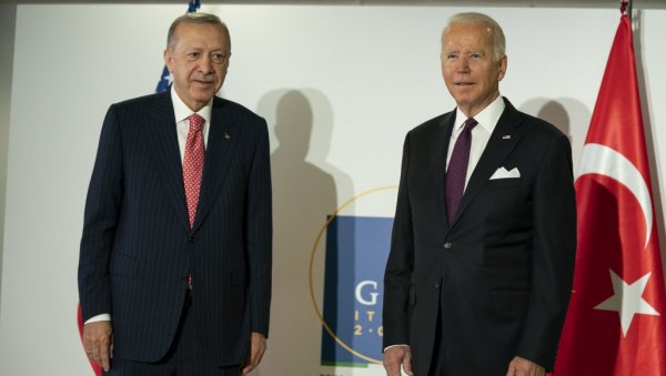 ХОЋЕ ЛИ БАЈДЕН ПРИТИСНУТИ ЕРДОГАНА? САД постављају ултиматум Турској