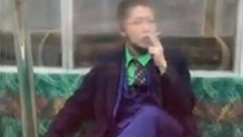 ON JE NAPAO PUTNIKE U TOKIJSKOM METROU: Muškarac obučen kao DŽoker - policiji rekao da žali što nikoga nije ubio (VIDEO)