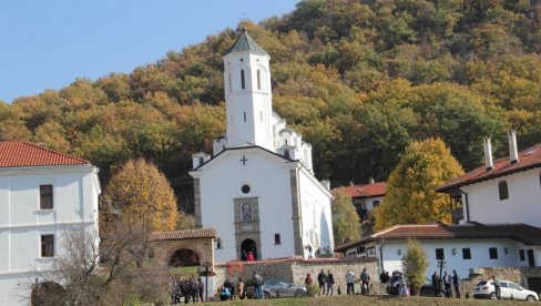 SVETINJA IZVOR DUHOVNE SNAGE 950 GODINA: U manastiru Prohor Pčinjski obeležena slava i održana završna svečanost jubileja hrama na jugu Srbije