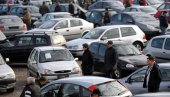 POLOVNJACIMA PREKO 2.000 KUBIKA NIŽA REGISTRACIJA: Vlasnici vozila čija su kola starija od dve decenije neće imati umanjenje