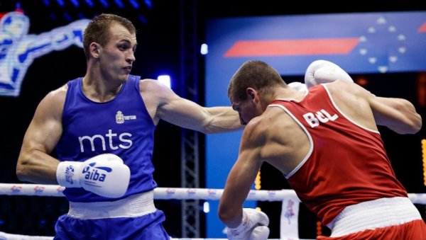 ВЛАДИМИР ПОБЕДИО! Срби јуре три медаље на првенству света у боксу