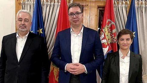 VUČIĆ POŽELEO DOBRODOŠLICU KRIVOKAPIĆU: Srbija i Crna Gora mogu i moraju bolje da sarađuju
