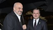 ЕДИ РАМА СТИГАО У БЕОГРАД: Премијер Албаније сутра разговара са председником Вучићем