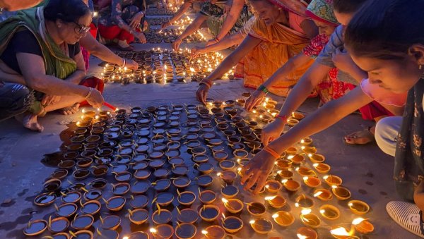 ОВО СЕ НЕ ДЕШАВА ЧЕСТО: Новак Ђоковић честитао индијски празник, а ево и зашто