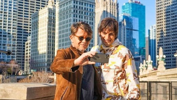 БЈЕЛА ДОНОСИ КАЈМАК И АЈВАР: Премијера филма Тома сутра у Чикагу, а онда и широм Америке