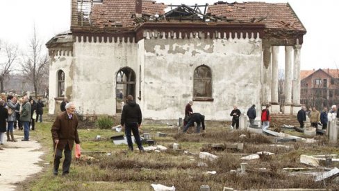 ALBANCI NE DAJU MIRA NI MRTVIM SRBIMA: U srpskim sredinama na Kosovu i Metohiji obeležene Mitrovdanske zadušnice