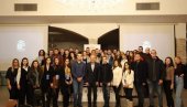 ОБРАЗОВАЊЕ ЈЕ ВАЖНО: Градоначелник Радојичић разговарао са студентима из Београда и Бања Луке