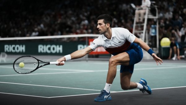 ПОТЕЗ КОМЕ СЕ ПАРИЗ ПОКЛОНИО: Овако је Новак Ђоковић дошао до невероватног брејка! (ВИДЕО)