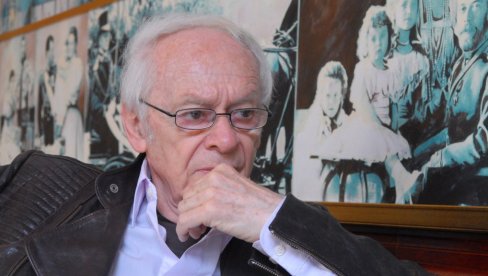 ПАМТИМО ГА СЕДОГ: Како је Никола Симић изгледао у младости (ФОТО)