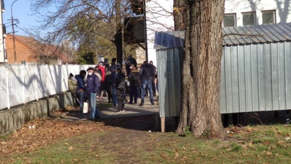 КАПАЦИТЕТИ У ЗРЕЊАНИНСКОЈ БОЛНИЦИ ПОПУЊЕНИ - Доктор Китареску: Породиља иде на кућни опоравак