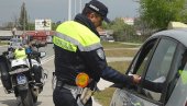 НАПРАВИО СВЕ МОГУЋЕ ПРЕКРШАЈЕ: Прошао на црвено, возио дрогиран - београдска полиција одмах реаговала