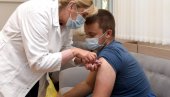 U OBE RUKE PO VAKCINA: Veliko interesovanje za cepivo protiv virusa gripa, potrošene značajne zalihe