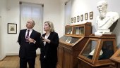 PUTIN NA IZLOŽBI O DOSTOJEVSKOM: U Rusiji prigodno obeležena 200. godišnjica rođenja velikog pisca i mislioca
