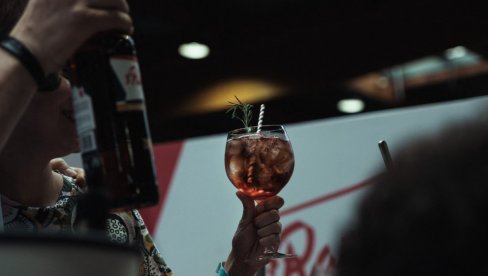 ŠTA MUČI INDUSTRIJU ALKOHOLA: Zbog ovoga su u velikom problemu - Promena na koju se tržište alkohola tek privikava