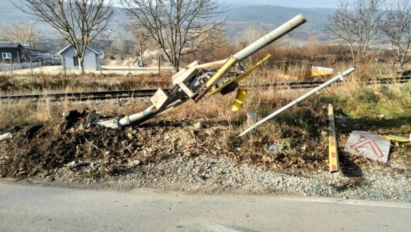 СТРАШНА ТРАГЕДИЈА У ПИРОТУ: Погинуо возач комбија из Београда
