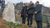 НИ РЕЧ О УБИСТВУ СРБА: На Казанима откривен споменик убијеним грађанима Сарајева 1992. и 1993.