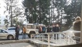 УВОЗЕ БИРАЧЕ ИЗ НИКШИЋА: Опозиција у Мојковцу спречила покушај ДПС да шири списак гласача уочи избора