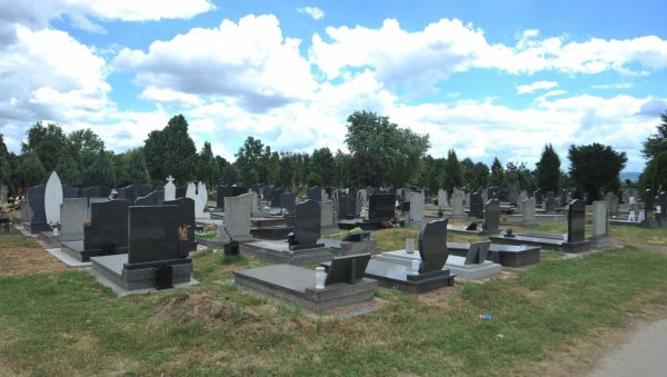 У НОВОМ САДУ ПОВЕЋАН ОБИМ САХРАЊИВАЊА: На Градском гробљу сахране и недељом