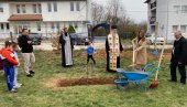 ЗАСЛУЖИЛИ СУ ОВАКАВ ОБЈЕКАТ: Положен камен темељац за вртић у Гораждевцу