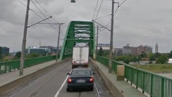 УКИДАЈУ СЕ ТРАМВАЈИ ПРЕКО СТАРОГ САВСКОГ МОСТА: Радови на одржавању од сутра у 19 сати до понедељка у 4 часа