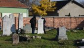 ПОСЛЕ ПОЛА ВЕКА: У Новом Кнежевцу коначно уређено и освештано Јеврејско гробље