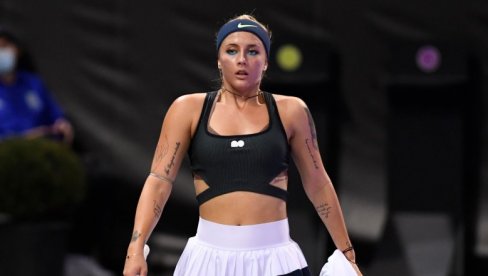 РУМУНКА БАЦИЛА ГРОБАРЕ У ТРАНС! Усред Загреба слуша Партизанове песме