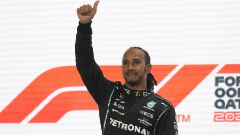 LUDNICA U NAJBRŽEM CIRKUSU: Hamilton preživeo Katar i zakuvao čorbu pred poslednje dve trke