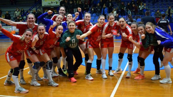 ЧЕТВРТИ ПУТ ЗАРЕДОМ: Јагодинске рукометашице јесењи прваци