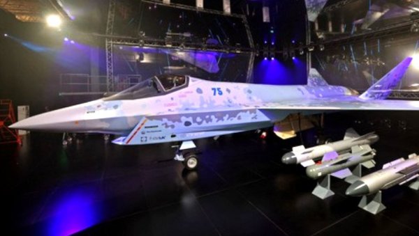 “ШАХ-МАТ” ЗА БОИНГ И ЛОКИД: Руски модуларни стелт ловац Су-75 нуди нешто што нема ниједна летелица на свету (ВИДЕО)