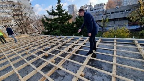 КРОВ ДО СРЕДИНЕ ФЕБРУАРА: Радови у ОШ Марко Орешковић у Новом Београду