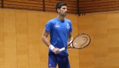 DŽIMI KONORS BRANI NOVAKA: Upropastićete Australijan open ako ne igra Đoković