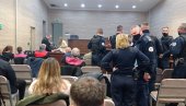 MEĐU SVOJIMA POSLE 43 MESECA: Porodice Srba sa Kosmeta, za Novosti, nakon puštanja u kućni pritvor trojice