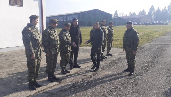 LOZNICA: Stefanović visited the works in the barracks Sub-sergeant Momčilo Gavrić