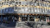 ЈОШ ЈЕДНА ЛАЖНА УЗБУНА: Зграда Суда у Новом Саду евакуисана због дојаве о бомби