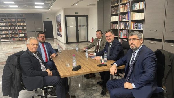 SNS WORKING GROUP: Led by Vučić, Serbia can represent its sovereign rights in full capacity
