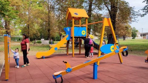 БЕНЕФИТИ ОД ВЕТРОПАРКОВА: Општина Алибунар донацијама изградила три дечја игралишта