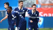 OVO POSTAJE (NE)NORMALNO: Srbin drugi put ove sezone postigao gol sa centra (VIDEO)