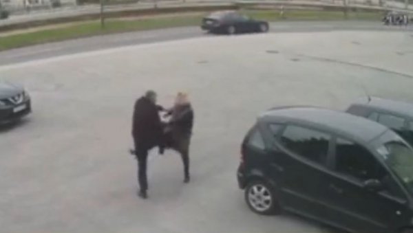 И ОВО ЈЕ НАСИЉЕ: Инцидент на сарајевском паркингу – жена претукла мушкарца (ВИДЕО)