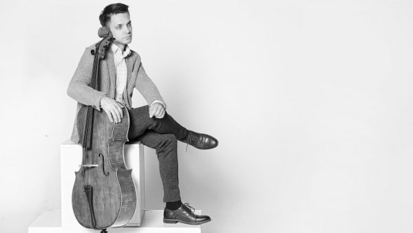 ПРОМОЦИЈА АЛБУМА ВИОЛОНЧЕЛИСТЕ НЕМАЊЕ СТАНКОВИЋА: Трагови са делима домаћих аутора