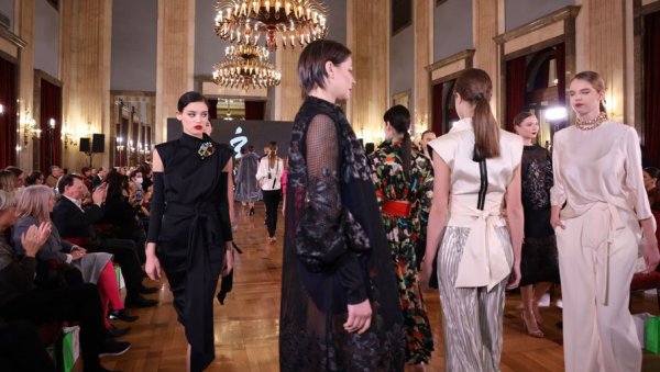 ЕТИЧНО, ЕСТЕТИЧНО И ОДГОВОРНО: Верица Ракочевић, Игор Тодоровић и Тамара Јарић представили одрживу моду (ФОТО)