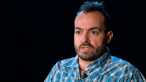 ОДРАСЛИ СМО ЗАЈЕДНО: Завела га у средњој школи - Ова лепотица је жена Ненада Окановића (ФОТО)