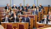 MILO JURI  JEDAN GLAS: Inicijativa opozicije o glasanju o nepoverenju Vladi uskoro pred poslanicima Skupštine
