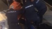 BACIO SE U SAVU SA BRANKOVOG MOSTA: Brzom intervencijom Rečne policije čoveku spasen život