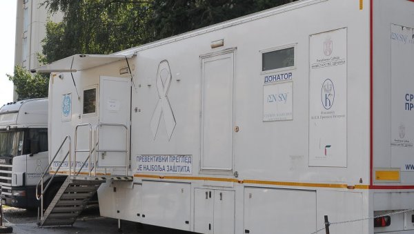 СКРИНИНГ КАРЦИНОМА ДОЈКЕ: Мобилни дигитални мамограф поново у Врњачкој Бањи