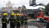 BRAVO, HEROJI: Vatrogasci u Obrenovcu dehidrirali, primili kiseonik, pa se vratili da gase požar