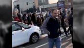 ПОЧЕЛО МАЛТРЕТИРАЊЕ БЕОГРАЂАНА: Симпатизери опозиције блокирали Бранков мост, Газелу и ауто-пут