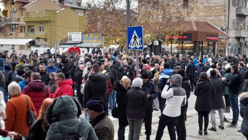 PROTESTI SU NAJVEĆIM DELOM POLITIČKI : Vučić poručio - Ne kritikujem ljude koje traže rešenja za čistiji vazduh