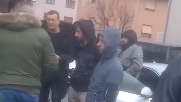 РАЗБИЈЕН НЕЛЕГАЛНИ ШТАБ ДПС: Мојковчани најурили Миловце, интервенисала и полиција