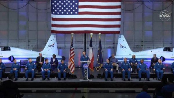 ПОЛОВИНА СУ ВОЈНИ ПИЛОТИ: НАСА одабрала 10 нових астронаута, међу њима четири жене (ВИДЕО)